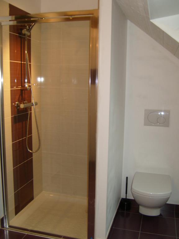 Le Chêne Blanc Bed & Breakfast Plesse Phòng bức ảnh